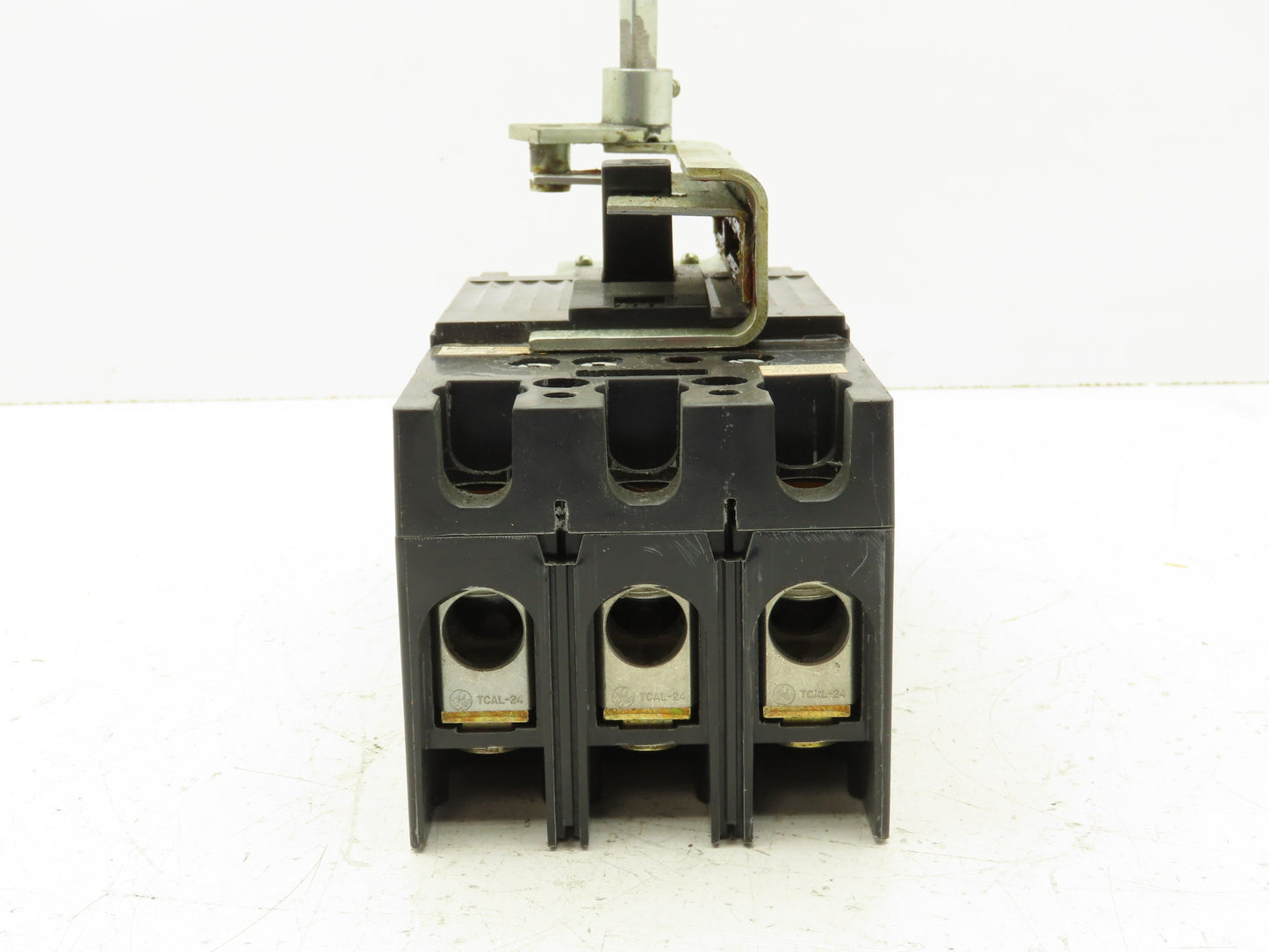 General Electric E11592-R Circuit Breaker 125A 600V 3 Pole w/Operating Mechanism