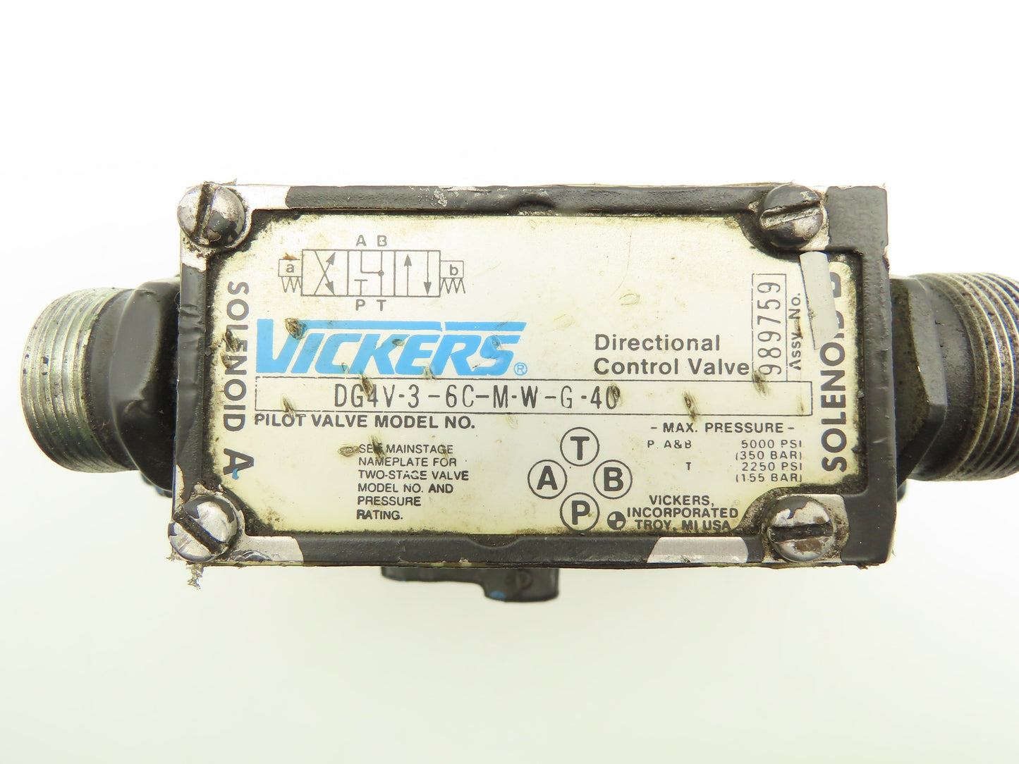 Vickers DG5S8 6C M WB 20 Directional Solenoid Valve 120V DG4V-3-6C-M-W-G-40