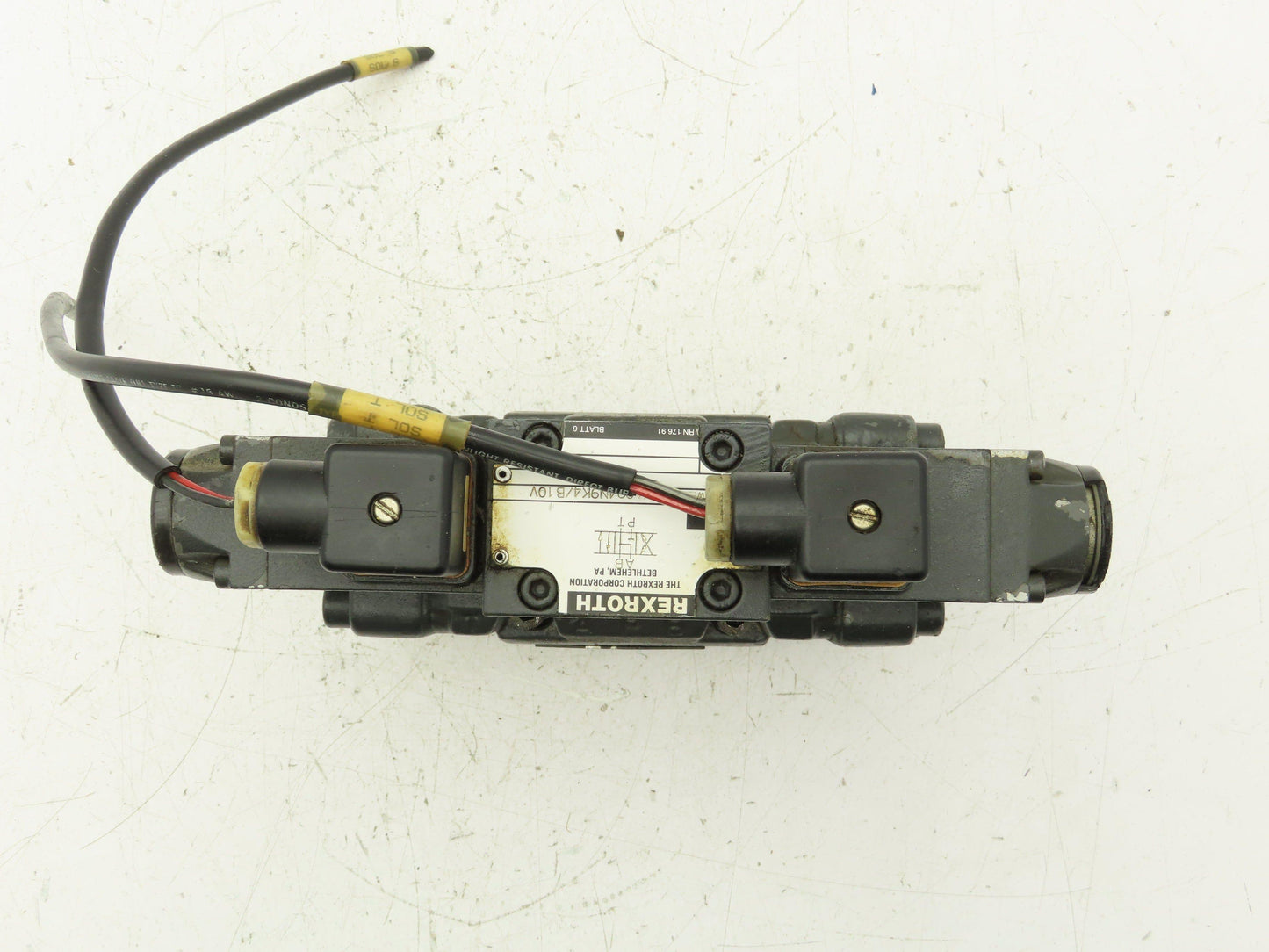 Rexroth 4WEH10E40/6AG24N9ETK4 Directional Solenoid Valve 4WE6J51/AG24N9K4/B10V