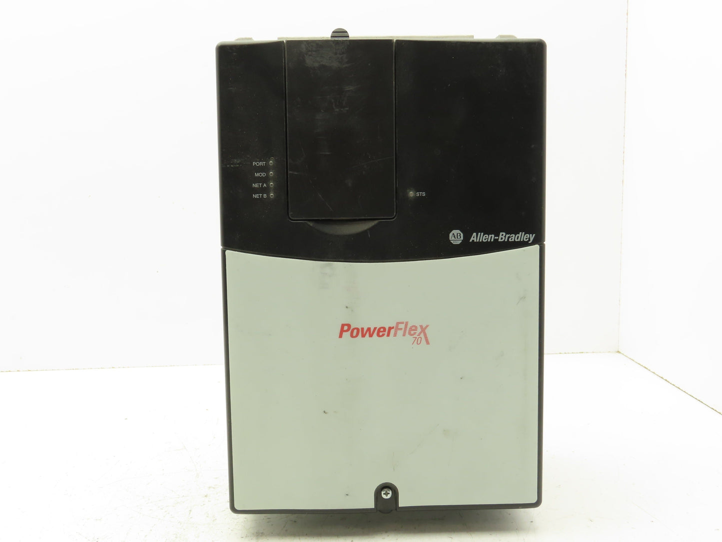 Allen Bradley 20AD027A0AYNANNN Powerflex 70 VFD Variable Speed Drive 480V 20Hp