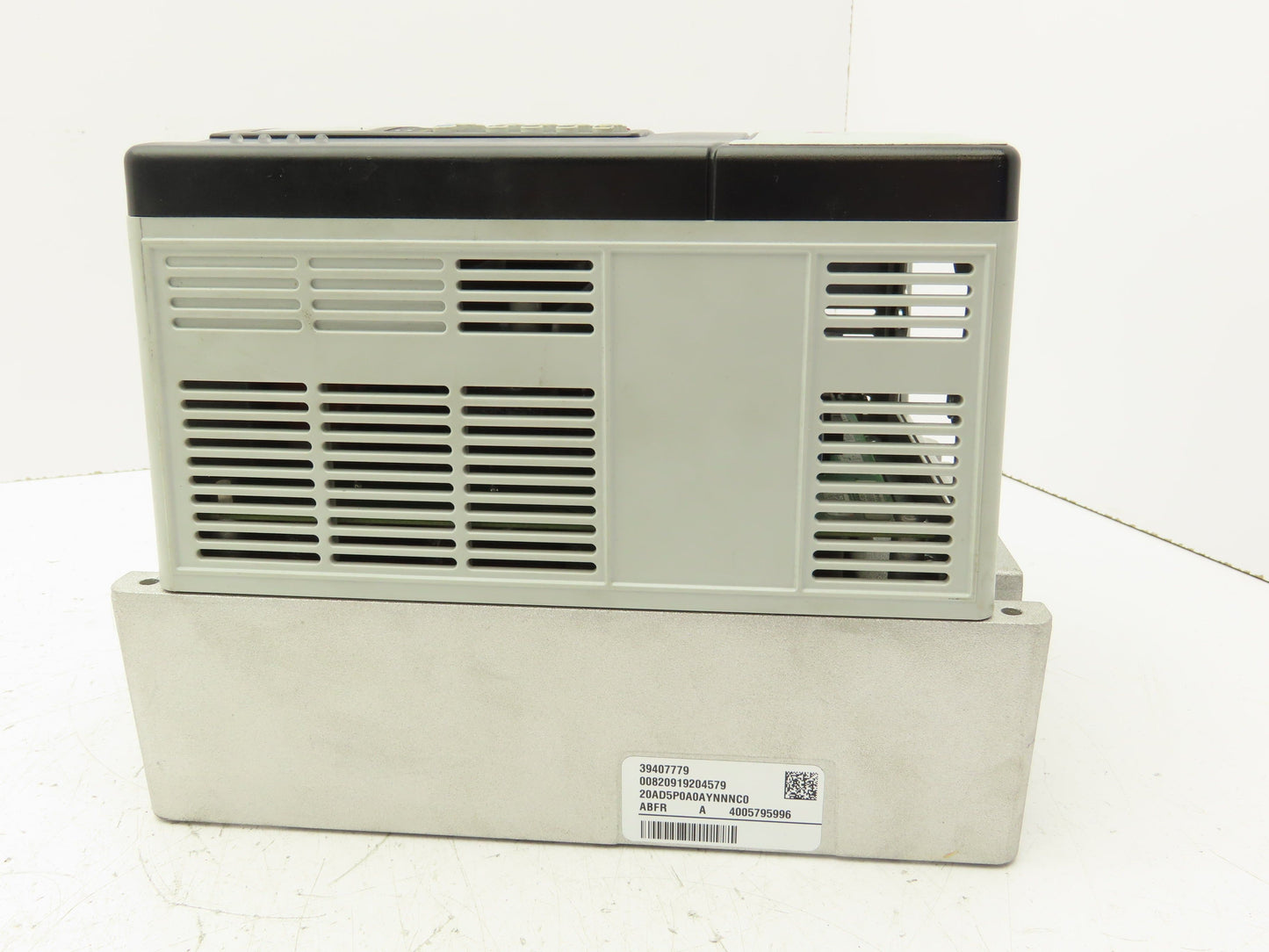 Allen Bradley 20AD5P0A0AYNNNC0 PowerFlex 70 Variable AC Drive VFD 3Hp 480V 3PH