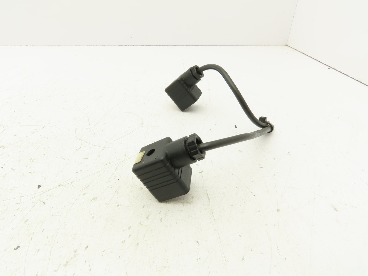 Rexroth 3DREP 6 C-12/25A24N9K4MR Proportional Reducing Solenoid Valve 24VDC