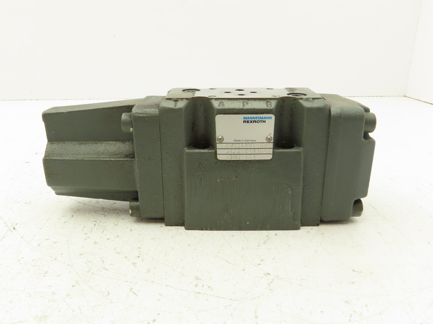 Rexroth 4WRZ10W1-85-51/6A24N9K4/D3MR Proportional Directional Valve