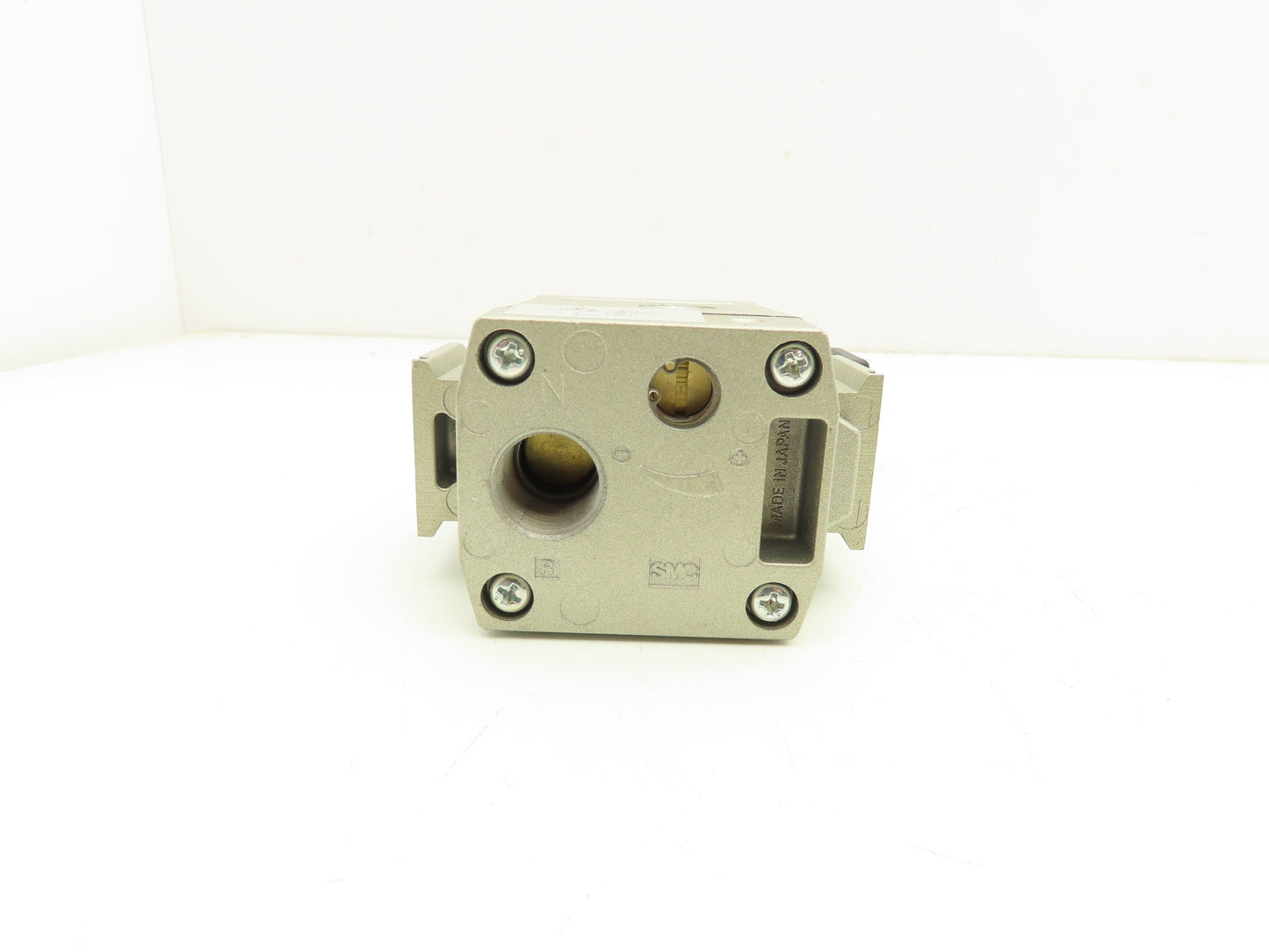 SMC AV3000N035DZC Soft Start Up Valve 24VDC 0.2-1.0MPa 3/8"NPT