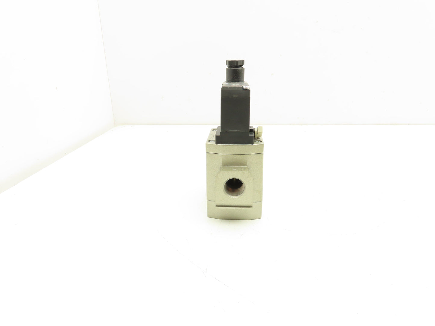 SMC AV3000N035DZC Soft Start Up Valve 24VDC 0.2-1.0MPa 3/8"NPT