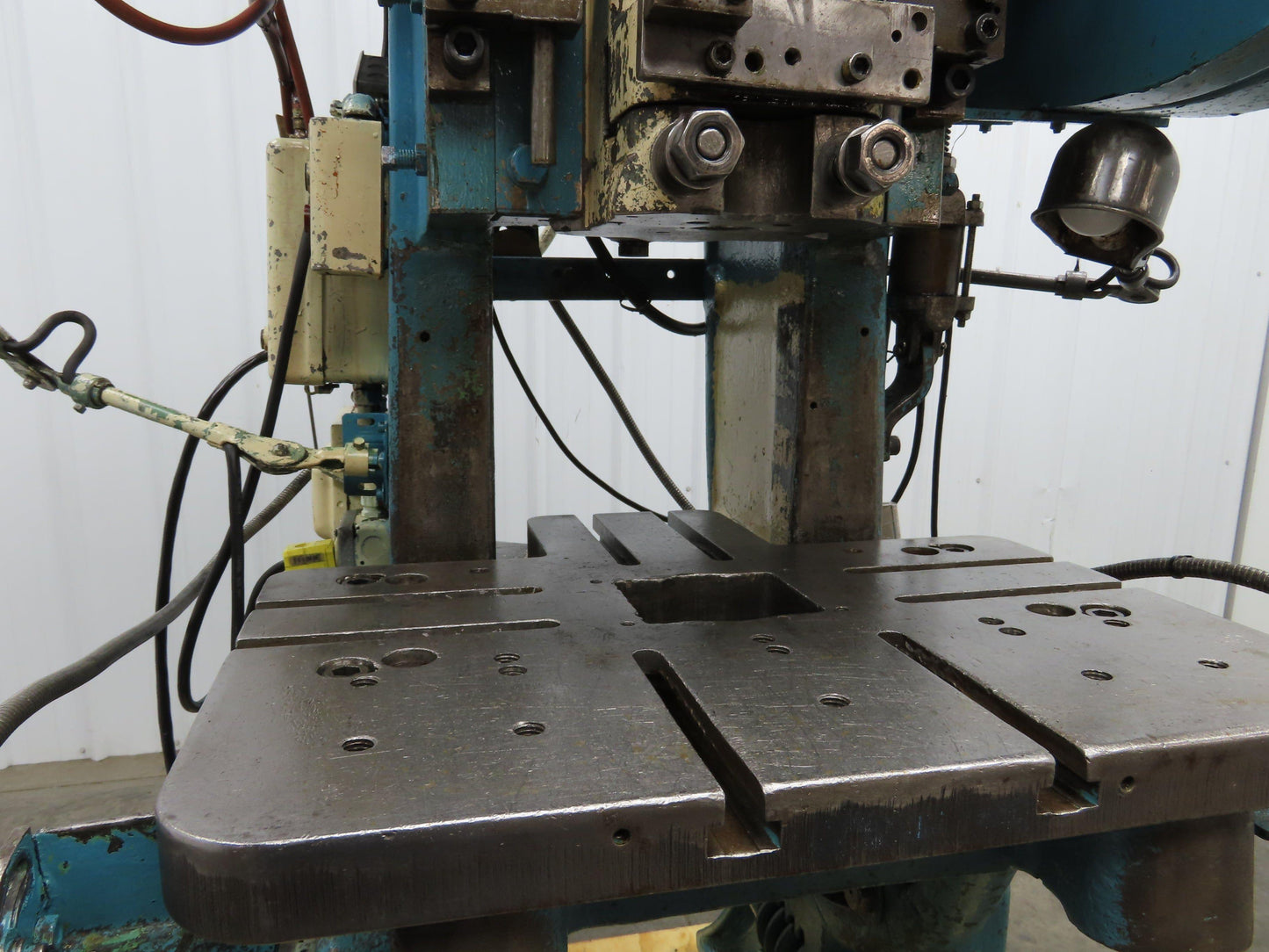 Federal No 3 Mechanical OBI Punch Press 32 Ton 2-1/2" Stroke 7" Throat 3Hp 3Ph