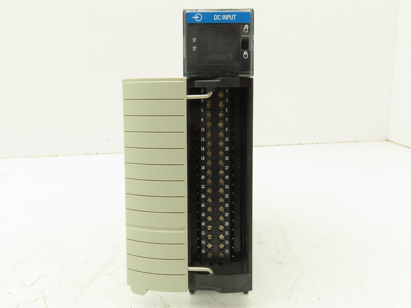 Allen Bradley 1756-IB161 DC Isolated Input Module 16PT REV K01 F/W REV 2.2 Ser A