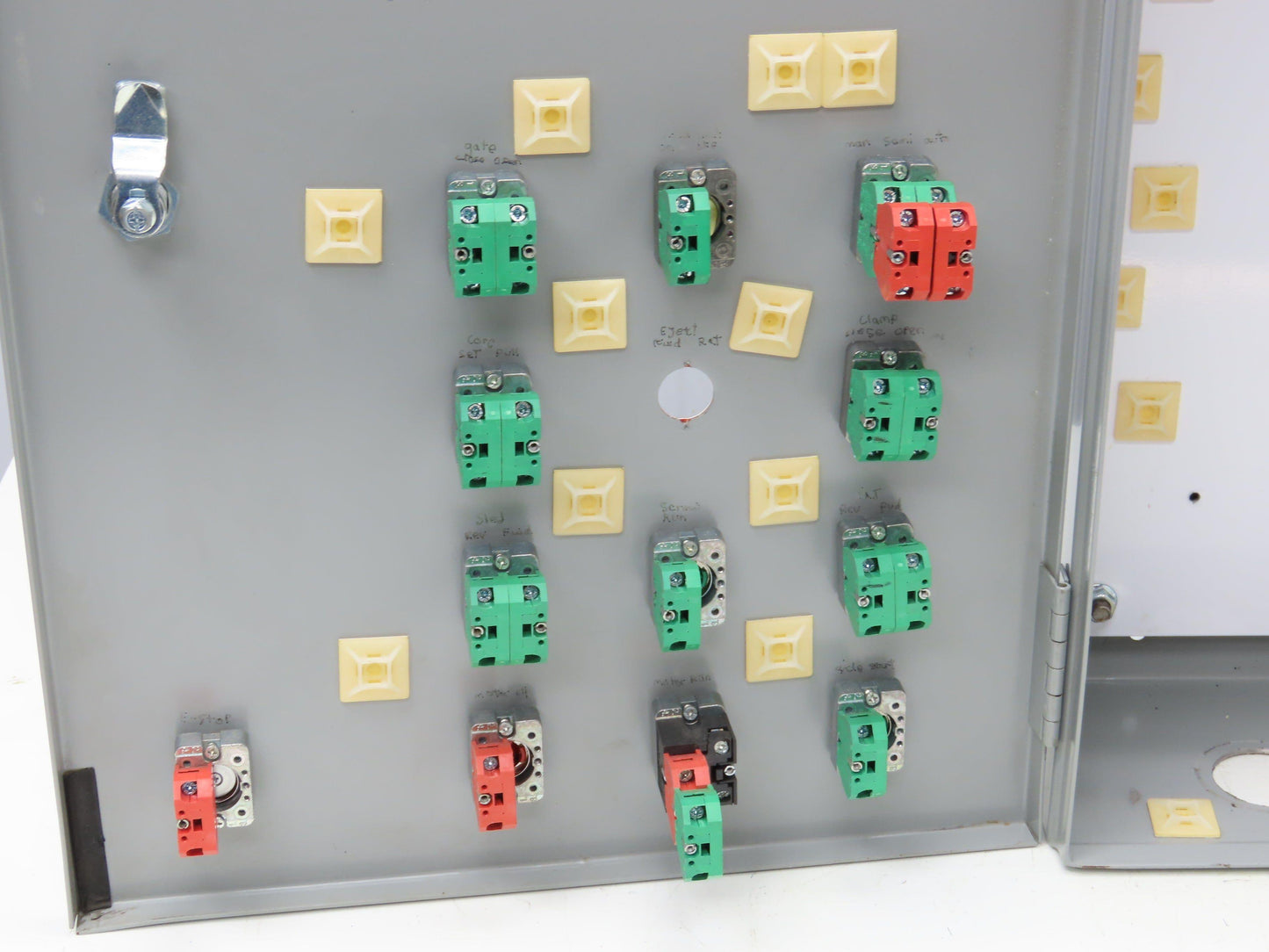 Wiegmann N1C162406LP Electrical Enclosure 24x16x6" Control Panel Switches 7x9"