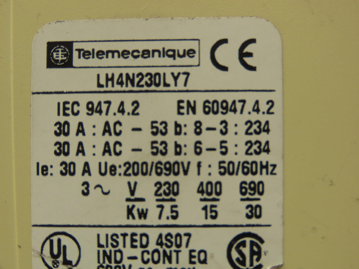 Telemecanique LH4N230LY7 Soft Starter/Soft Stop 690V 30A 30KW 3PH