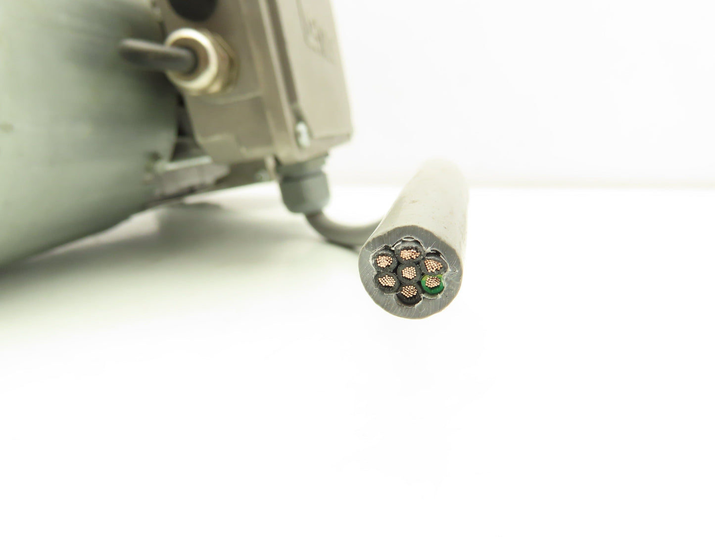 Lenze G50AH045MVBR2C Inline Gearmotor w/Brake 230/460V 3PH 14.8:1 Reducer 113rpm