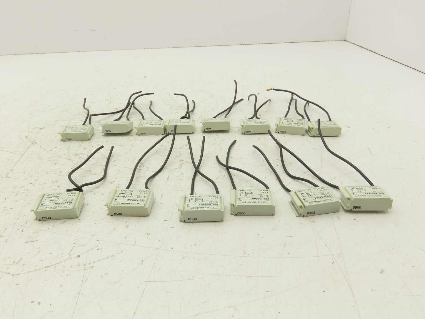 Allen Bradley 199-MSMA1 Surge Suppressor 240v 1.2k Ohm, 0.047 mF Lot of 14