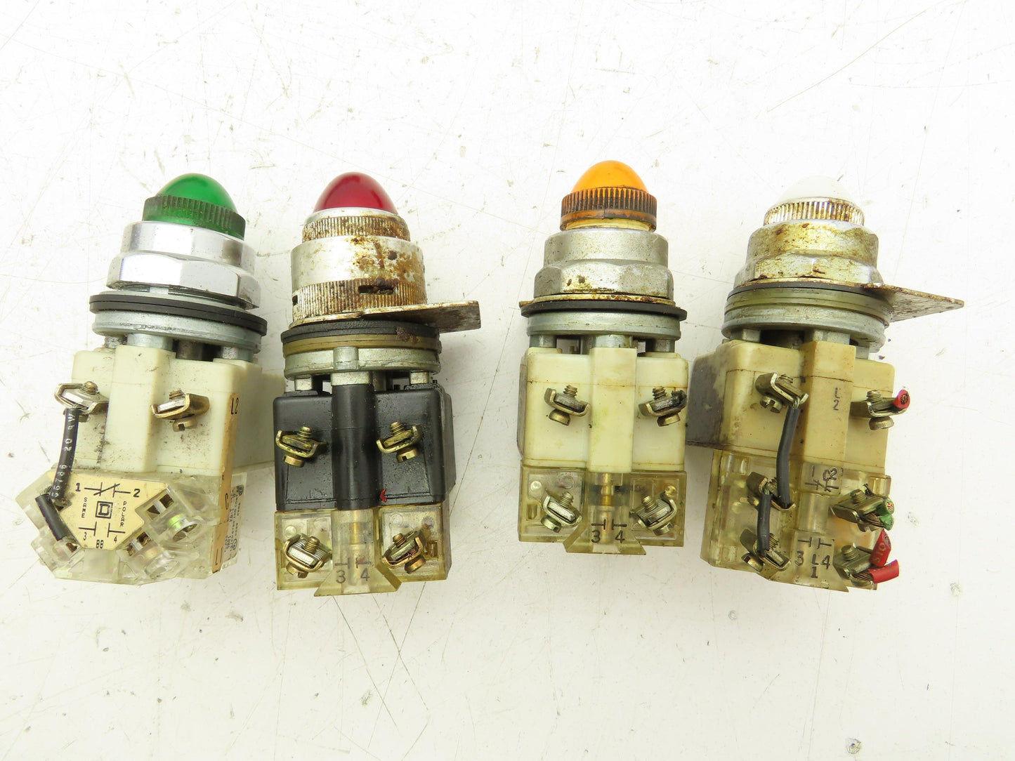 Square D 9001-KM1 Button Mixed Round Dome Illuminated Lot of 16