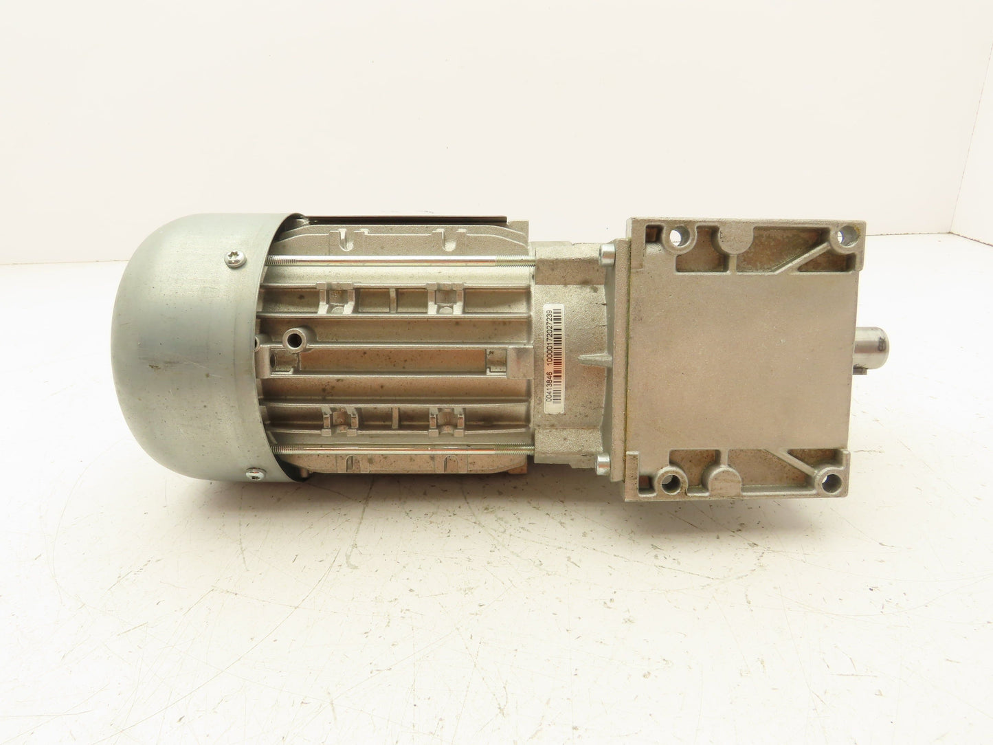 Lenze MDEMAXX Gear Motor 52RPM Output 39Nm 0.22 kW 277/480v 3PH Inline