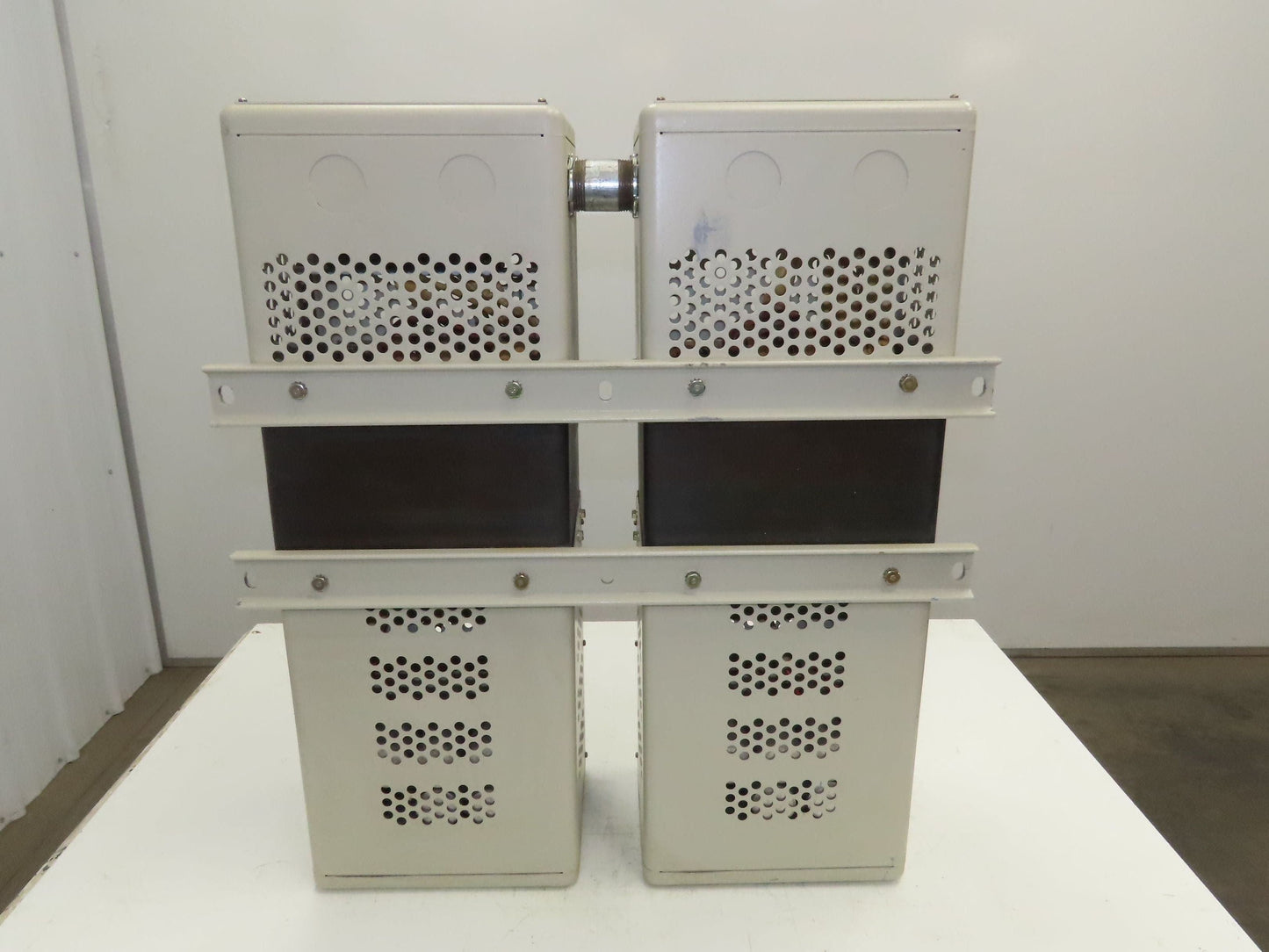 Sola 23-28-275-6 CVS Power Transformer 7500VA HV 240/480V LV 120/240V