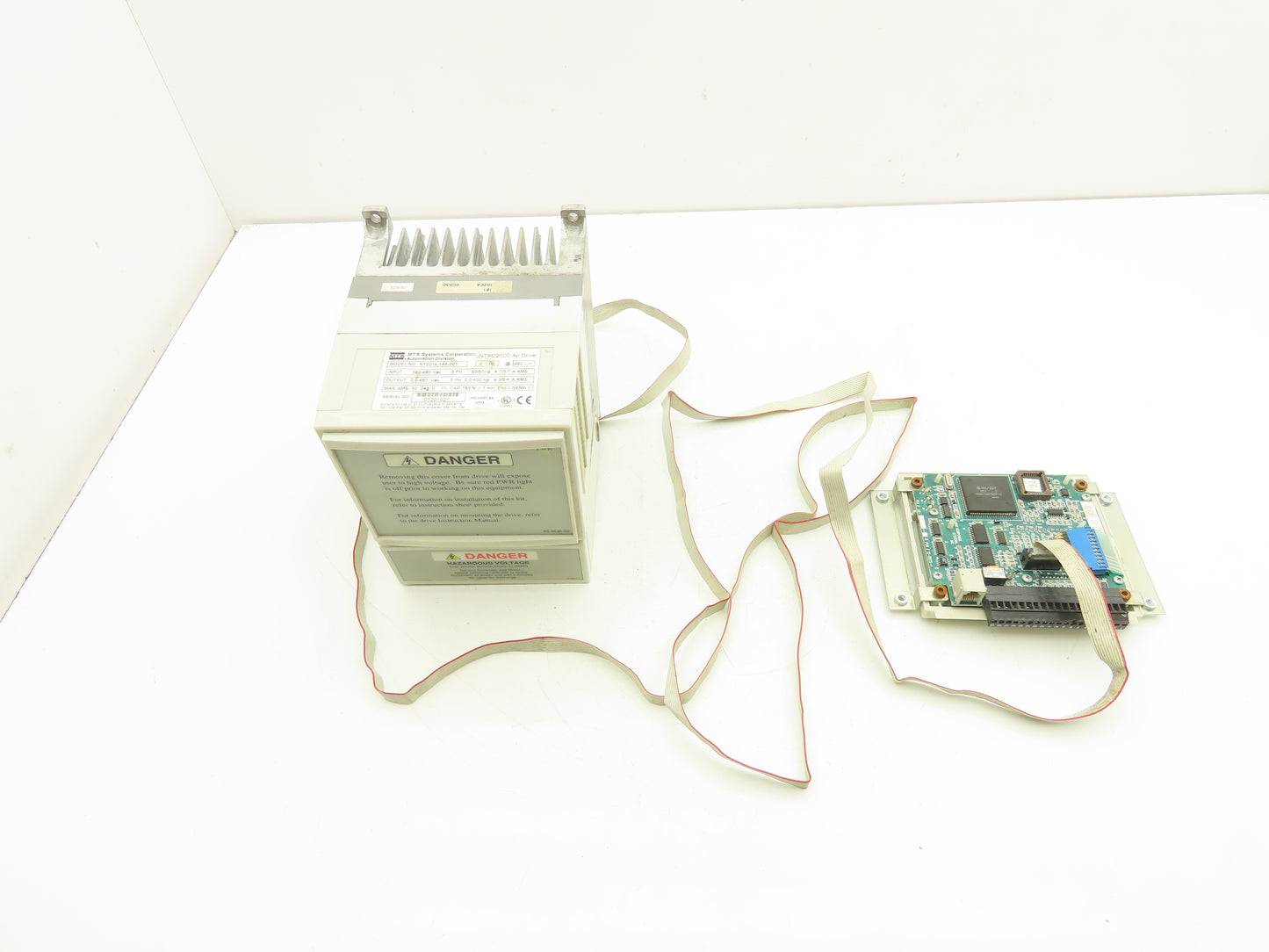 Sumitomo MTS NTAC2000 Motor Drive 480VAC Input 400Hz 3.4A Output Panel