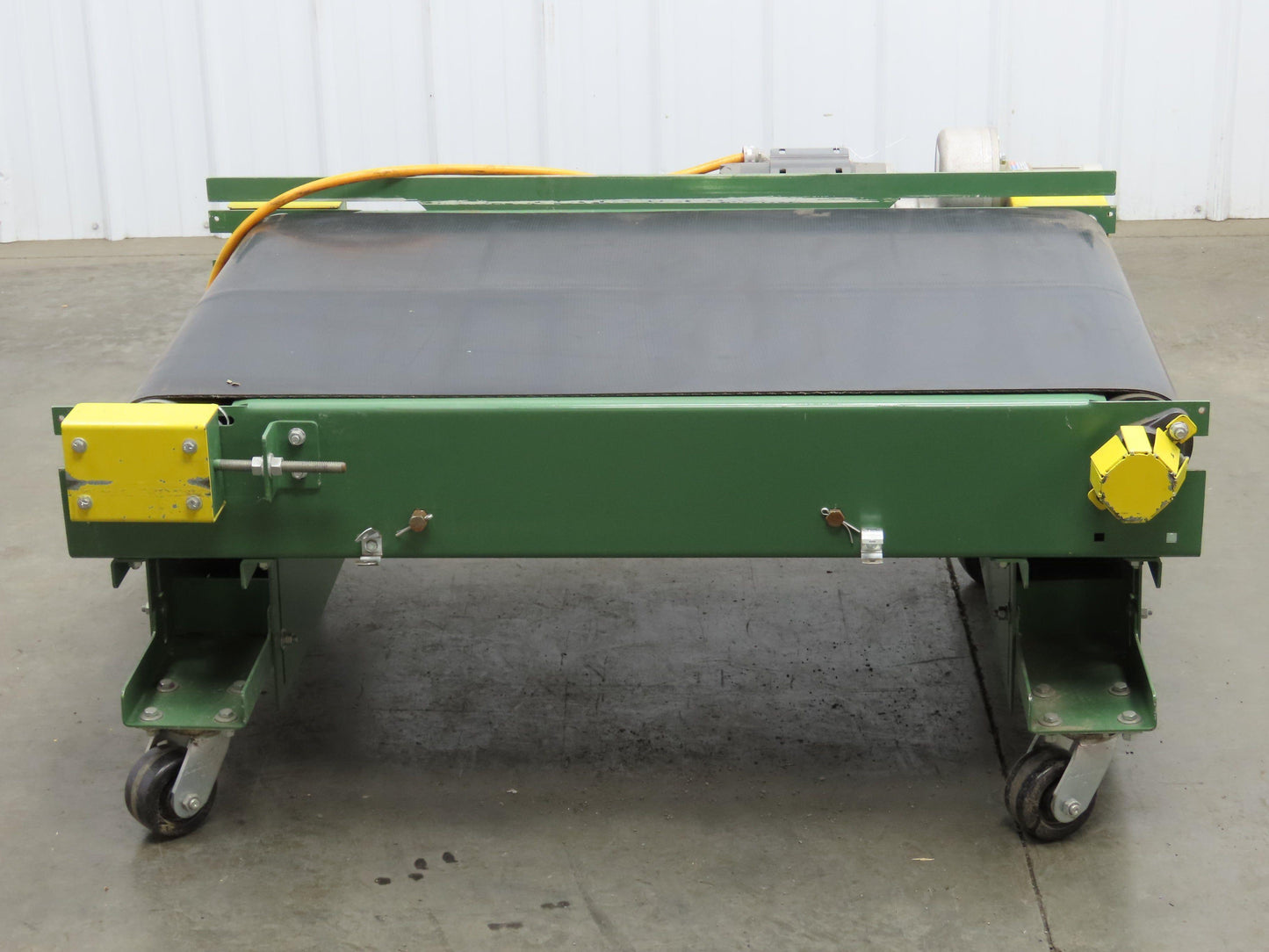 30"x 48" Slider Bed Conveyor on Casters 28" Belt 460V Direct Drive 15 FPM