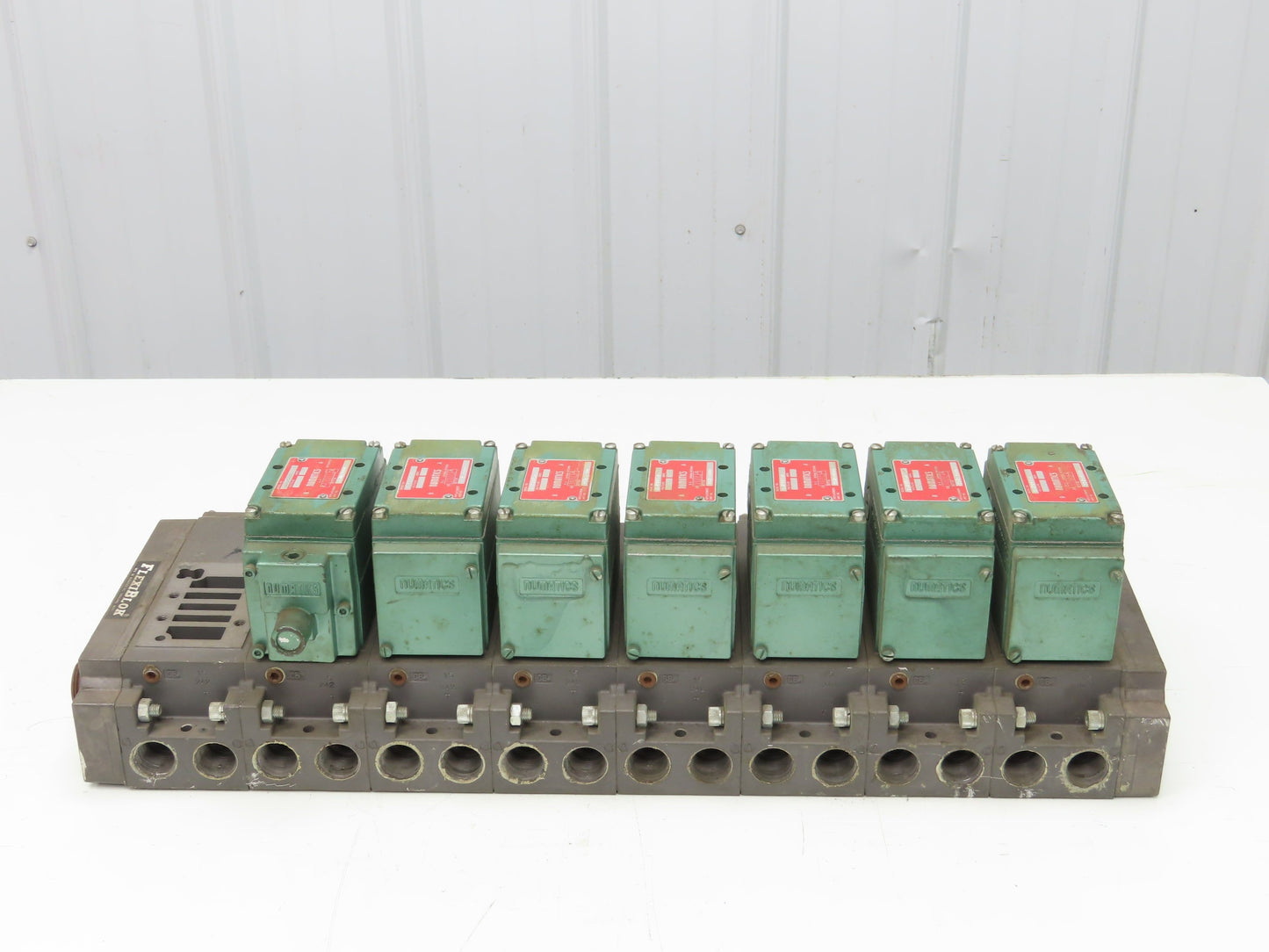 Numatics 8-Station FlexiBlok Manifold 5/2 Pneumatic Solenoid Valves 35JPR4150