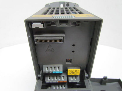 Siemens 6SE6420-2AB17-5AA0 Micromaster 420 VFD Drive Unit 240VAC 1Ph 0.75KW