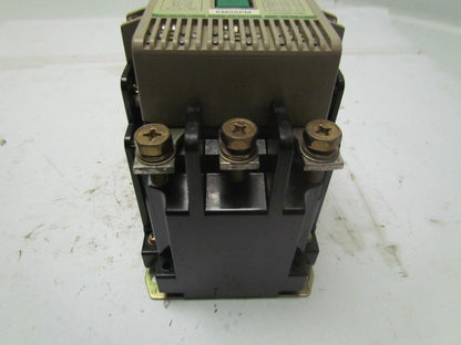 LG SMC-100P Contactor Motor Starter 100A 3 Pole 550V 120V Coil
