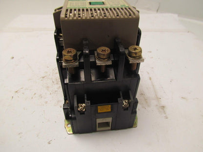 LG SMC-100P Contactor Motor Starter 100A 3 Pole 550V 120V Coil